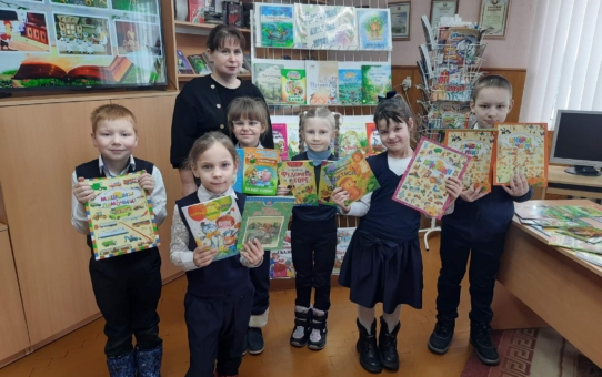 Акция "Мы сегодня в книжкин дом на экскурсию идём!"